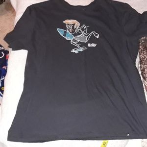 NWOT MEN'S HURLEY TEE W/LOGO♥️